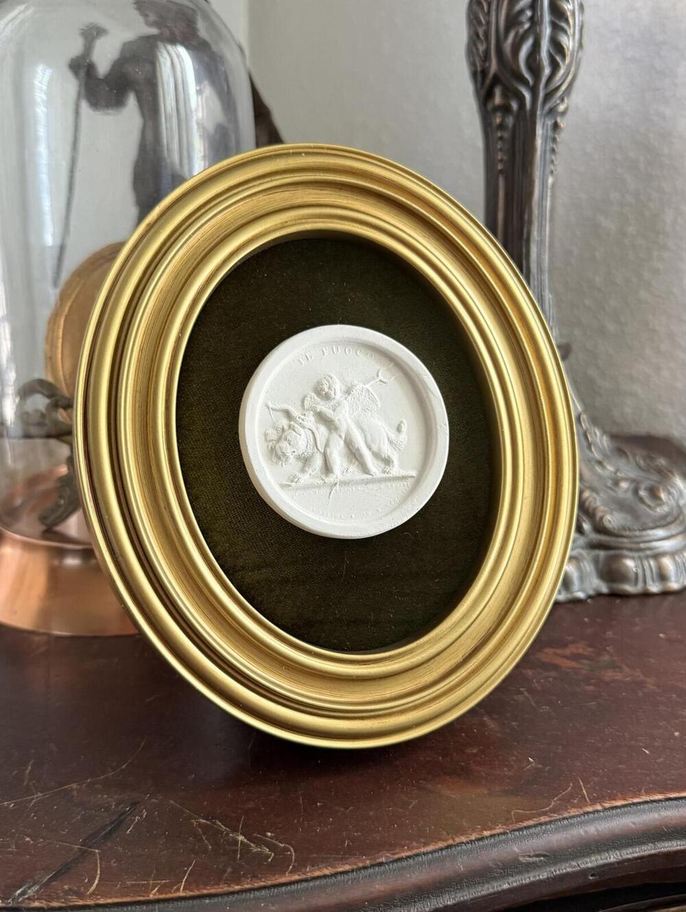Vintage Style Framed Plaster Cameo Intaglio classical Relief Gold Oval Frame